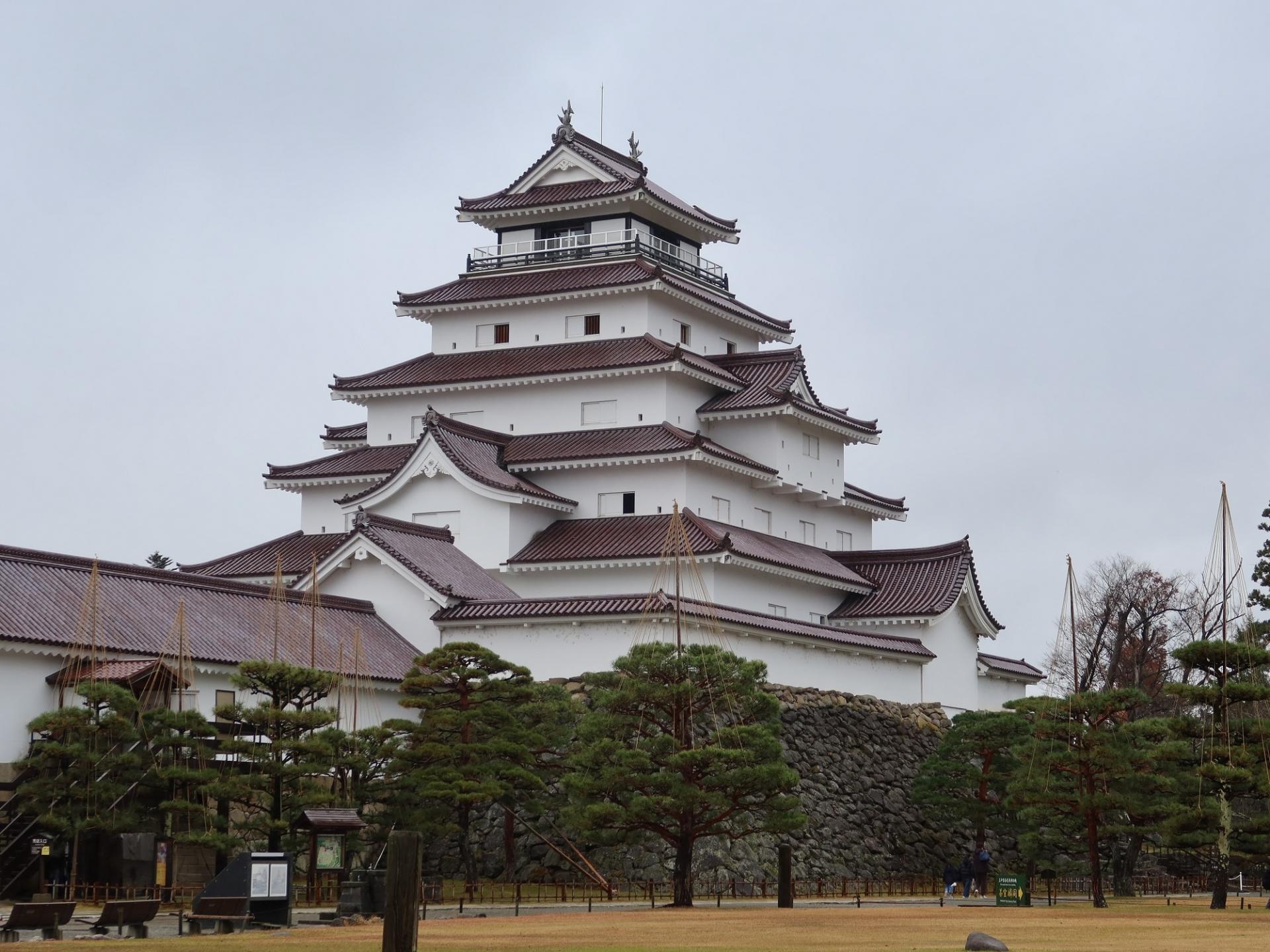 鶴ヶ城